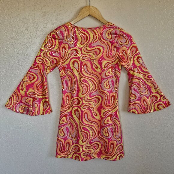 Retro 70s-Inspired Bell Sleeve Dress Swirl Print Pink/Orange/Yellow Besser Bay - Picture 2 of 8